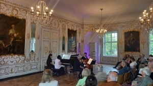 Archiv ; Seraphin Trio mit Julien Chappot (Cello), Mimi Park (Klavier) und Wilhelm F. Walz (Klavier) bei der Rokokosaal Soirée in Augsburg am 3. Mai 2026.
